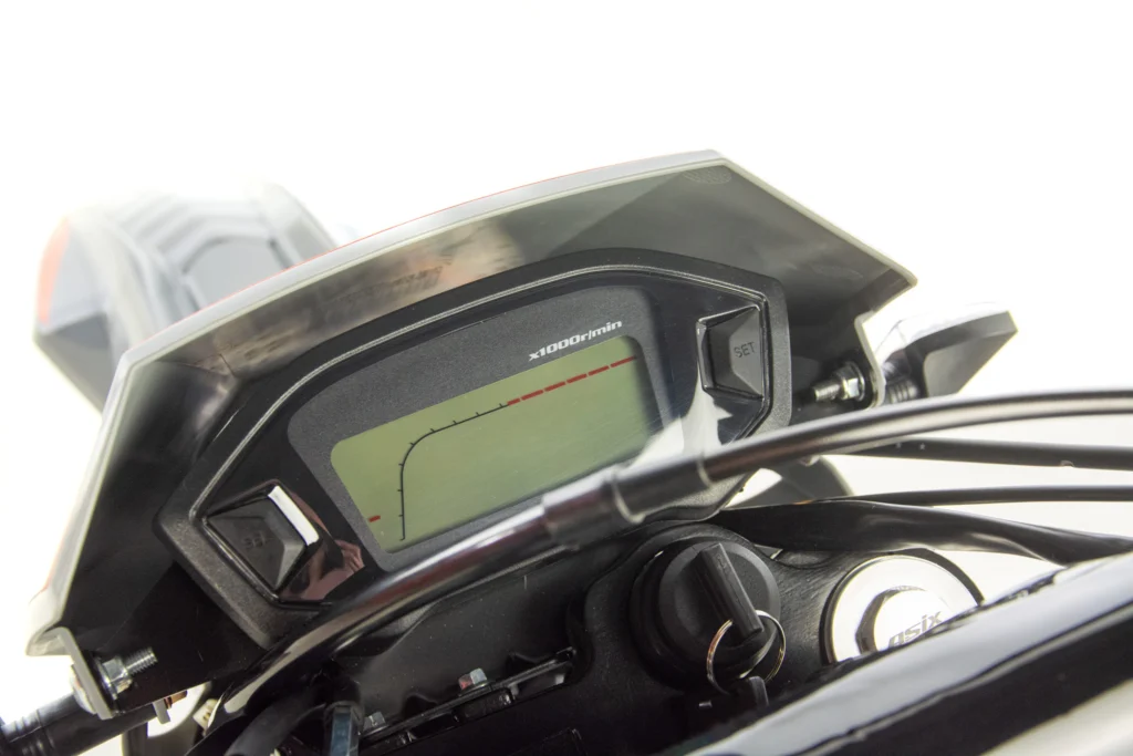 cross-asixmotors-xb-72-a1-4