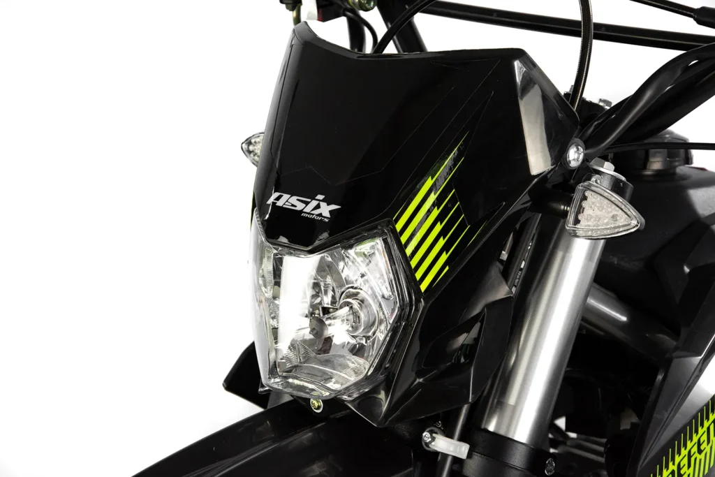 cross-asixmotors-xb-82-4