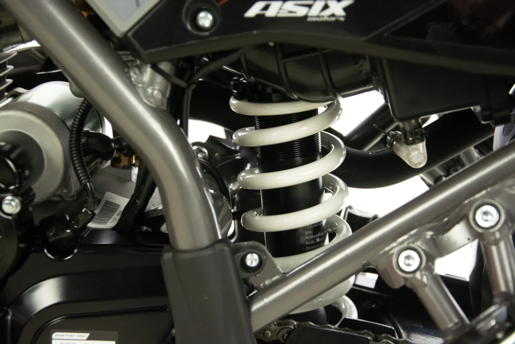 cross-asixmotors-xb-82-a1-9