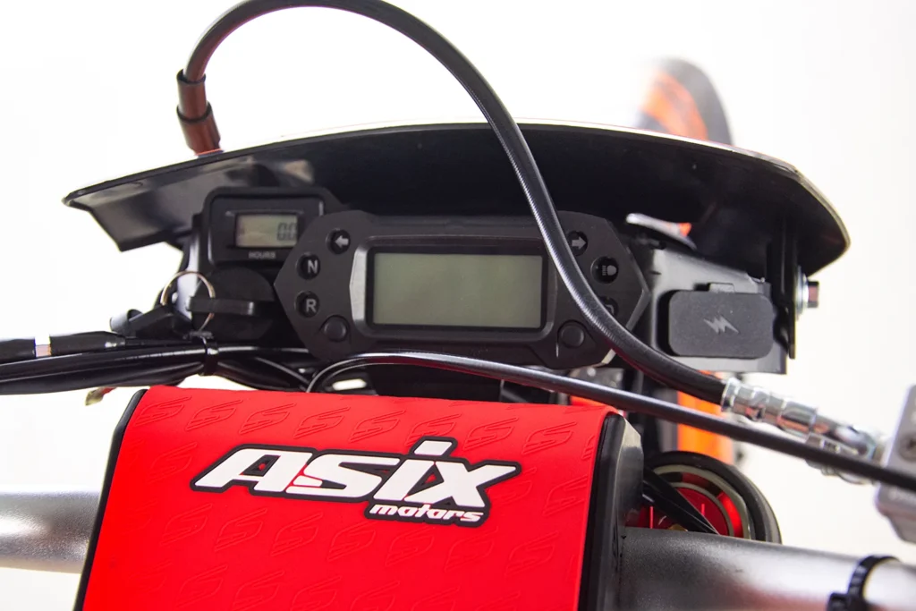 cross-asixmotors-xb-88-8