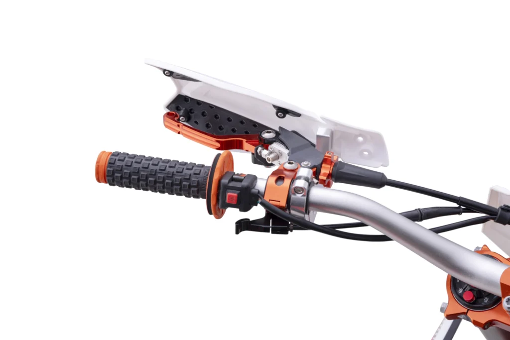 cross-asixmotors-xr-99-a1-6