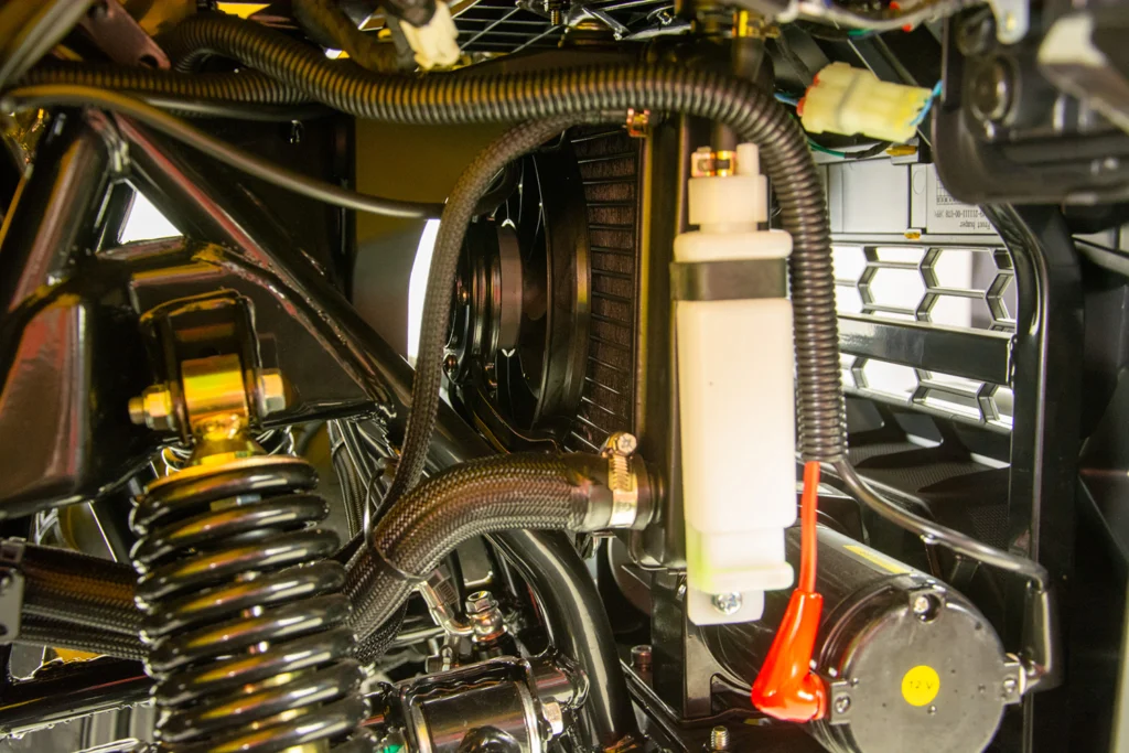 quad-asixmotors-duze-gladiator-300-5