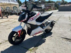 motocykl mrf e-street